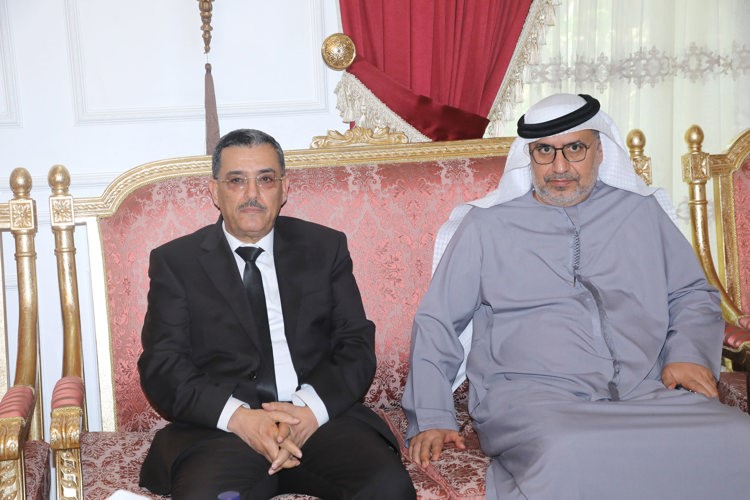 سفير الإمارات د.مطر النيادي والسفير اليمني د.علي منصور بن سفاع