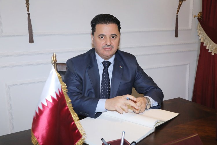 السفير الأردني سنان المجالي يسجل كلمة في سجل التعازي