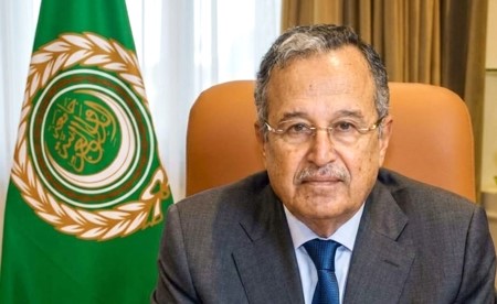 أمين الجامعة العربية: لن نقف محايدين إزاء أي اعتداء على أي دولة عربية