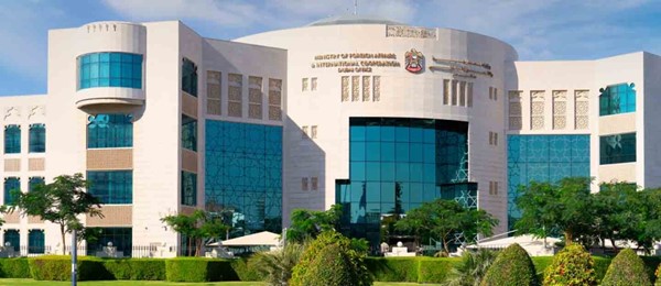 الإمارات تدين بشدة استمرار الاعتداءات على قنصلية الكويت في البصرة