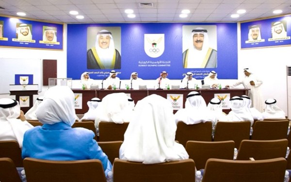 الشيخ مبارك فيصل النواف مترئسا الاجتماع غير العادي للجمعية العمومية للجنة الأولمبية