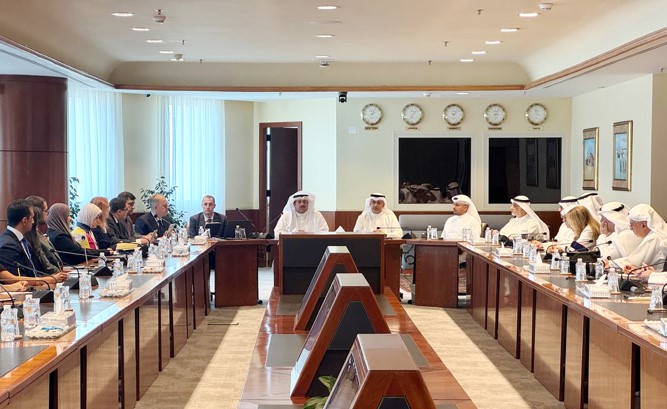 الغرفة نجاح تحول الطاقة بالتوازن بين الأهداف البيئية والاعتبارات الاقتصادية
