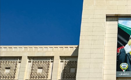 «الخارجية»: استمرار العدوان الإيراني الآثم انتهاك صارخ لسيادة الكويت وتهديد خطير لأمن وسلامة مواطنيها والمقيمين على أرضها