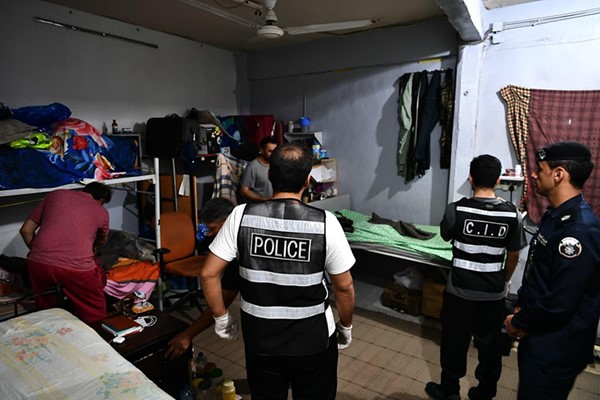 اليوسف: حملة «الجليب» بداية مرحلة متواصلة تشمل محافظات الكويت و⁠لا تساهل مع العقارات المخالفة وجميع الإجراءات القانونية ستتخذ بحقها