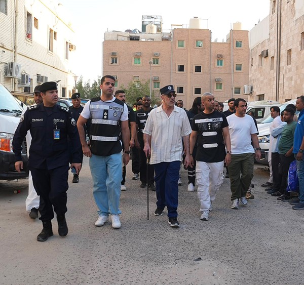اليوسف: حملة «الجليب» بداية مرحلة متواصلة تشمل محافظات الكويت و⁠لا تساهل مع العقارات المخالفة وجميع الإجراءات القانونية ستتخذ بحقها