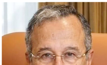 وزير الخارجية يبحث هاتفياً مع أمين الجامعة العربية تطورات المنطقة والجهود المبذولة حيالها
