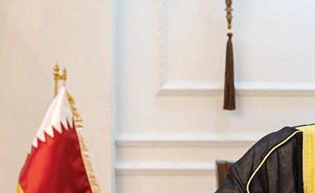 نائب وزير الخارجية قدم واجب العزاء بوفاة صاحب السمو الأمير الوالد الشيخ حمد بن خليفة آل ثاني