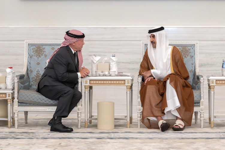 2صاحب السمو الشيخ تميم بن حمد آل ثاني أمير دولة قطر يتلقى تعازي ملك الأردن عبدالله الثاني ابن الحسين
