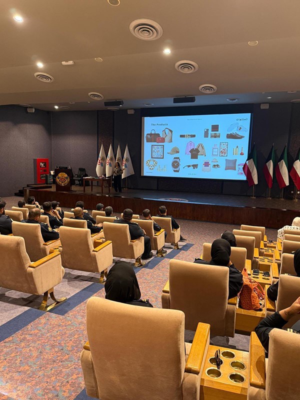 "الجمارك" تنظم ورشة متخصصة لتعزيز مهارات كشف البضائع المقلدة وتطور مهارات مفتشيها في حماية الملكية الفكرية ومكافحة التقليد