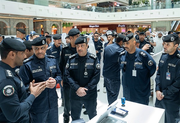 وكيل «الداخلية» يفتتح معرض «كن واعياً» لتعزيز الوعي الأمني والتعريف بخدمات الوزارة