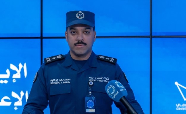 الإطفاء السيطرة على حريقين اندلعا في موقعين مختلفين جنوب البلاد بعد استهدافهما من قبل العدوان الإيراني الآثم