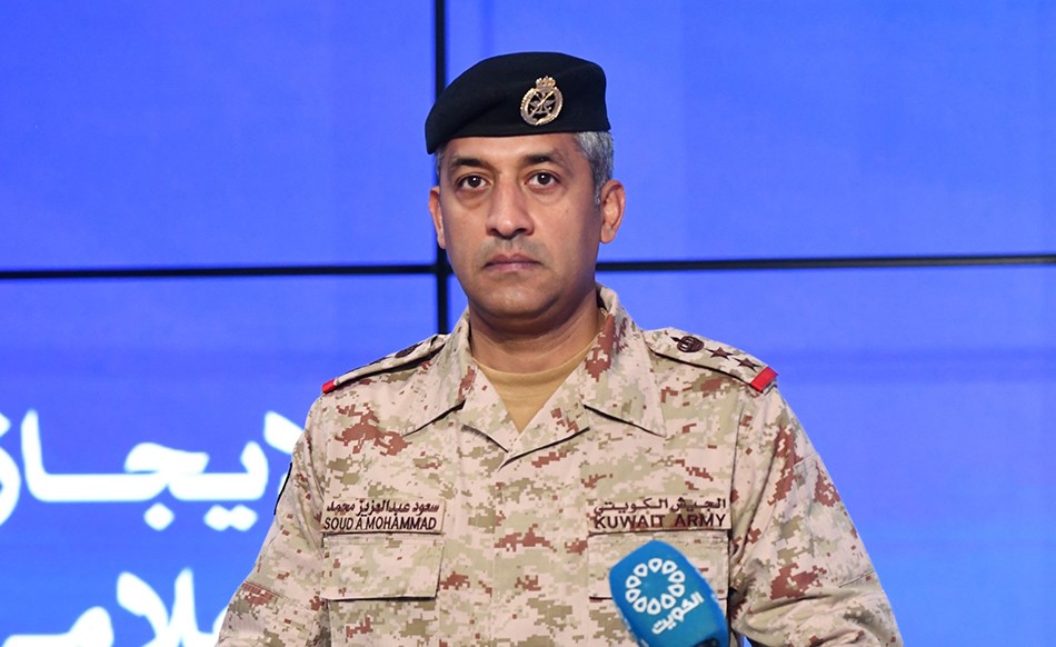 الدفاع العدوان الإيراني الآثم أسفر عن إصابة عدد من منتسبي القوة البرية