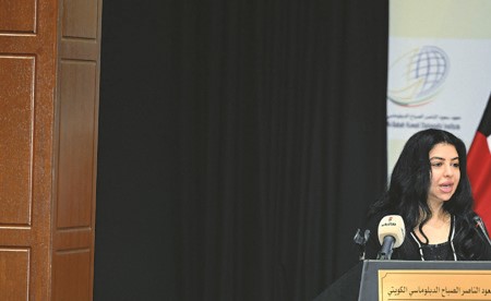 بالفيديو.. نوف بهبهاني: الكفاءات الوطنية تمثل الركيزة الأساسية لتعزيز حضور الكويت في المحافل الدولية