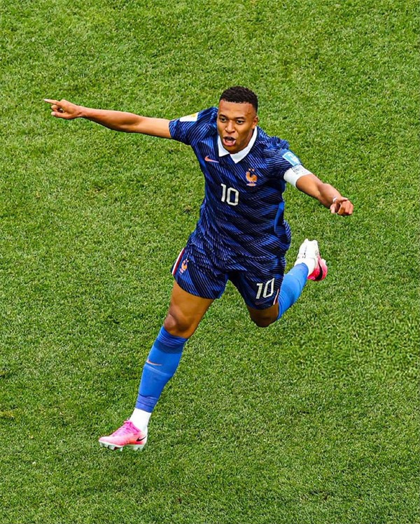 ​مبابي يحسم صراع هداف كأس العالم بـ10 أهداف