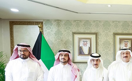 وزير الصحة بحث مع رئيس جامعة الخليج العربي بمملكة البحرين سبل تعزيز التعاون