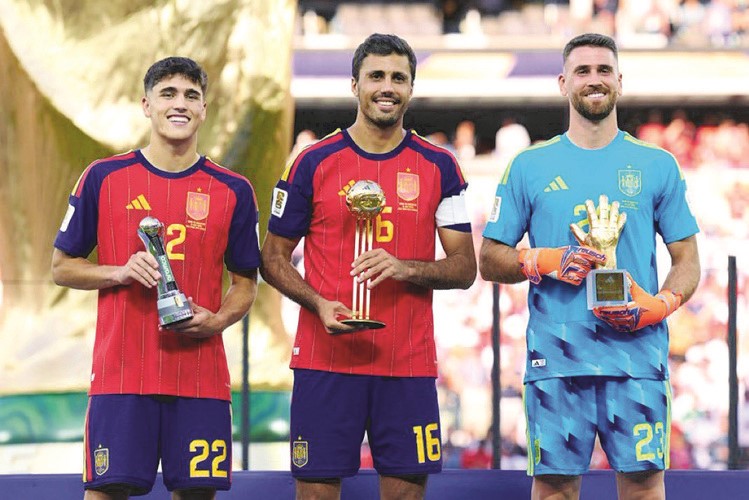 احتفال مليوني لأبطال العالم في إسبانيا