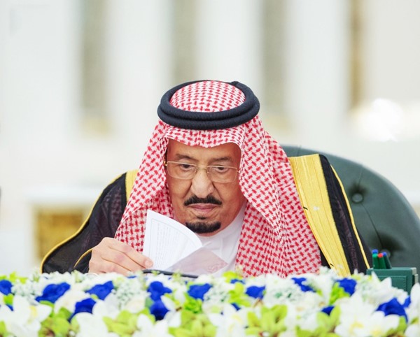 خادم الحرمين الشريفين الملك سلمان بن عبدالعزيز يرأس جلسة مجلس الوزراء (واس)
