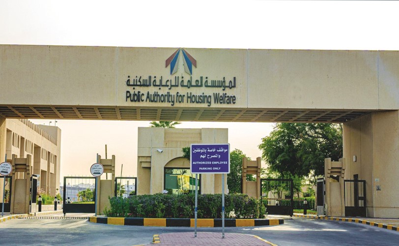 الأنباء