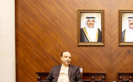 استهداف إيراني آثم للناقلة الكويتية «كيفان» وعدة محطات للقوى الكهربائية وتقطير المياه لليوم الرابع