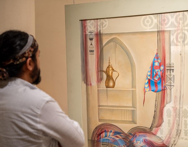 «السدو بعيون فنية».. معرض لجمعية السدو الحرفية بمشاركة 36 فناناً تشكيلياً