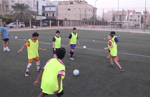 الفيلي: نادي العاصمة الصيفي يستقطب أكثر من 150 طالباً لتنمية مهاراتهم الرياضية والثقافية والاجتماعية