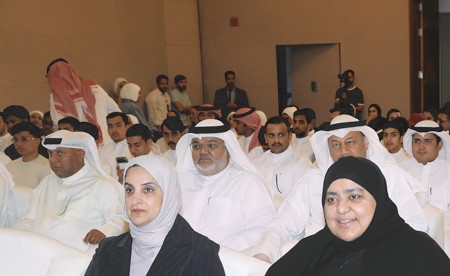 «القُصَّر» نظَّمت «أنا أقوى» للتوعية بخطر المخدرات: ضرورة تعزيز الوعي والمسؤولية لدى أفراد المجتمع