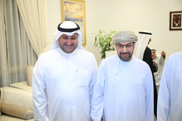 الشيخ د.عبدالله المشعل مع السفير د.صالح الخروصي