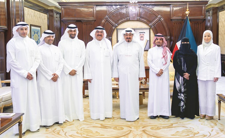رئيس الوزراء ناقش مع وفد اليونسكو تطوير المنظومة التعليمية وفق أعلى المعايير الدولية