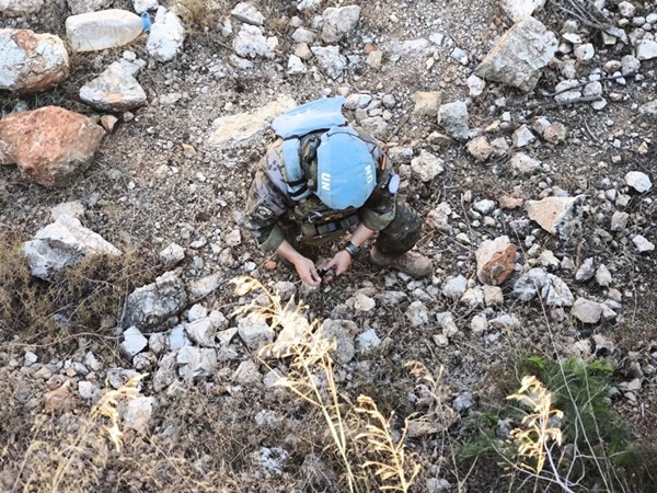 قوة يونيفيل تعثر على أطنان من مركبات نيترات الأمونيوم في جنوب لبنان