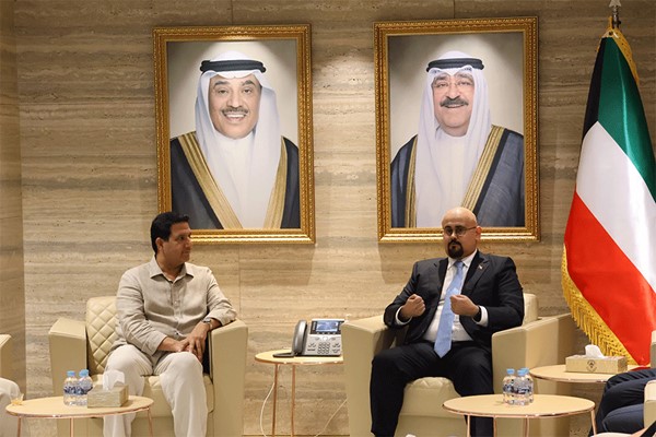 السفير العصفور يؤكد أهمية الاستفادة من التجارب الكورية في المجالات التكنولوجية ونقلها إلى الكويت