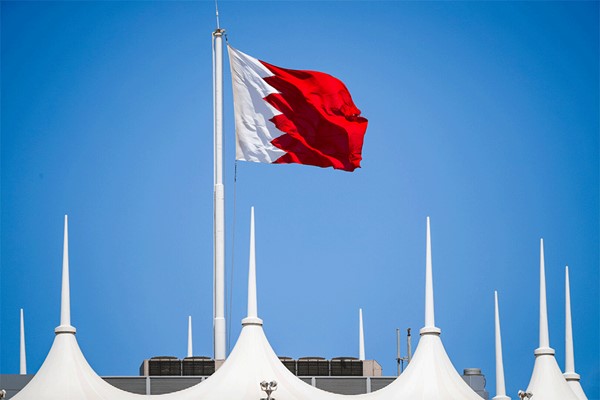 البحرين تدين الاعتداءات على السعودية: تصعيد خطير وانتهاك صارخ لمبادئ حسن الجوار