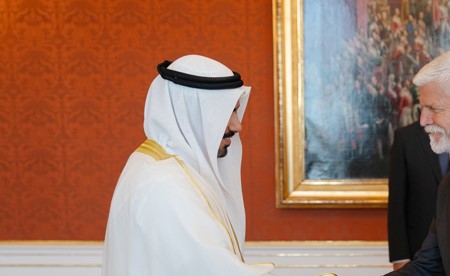 سفيرنا في براغ قدم أوراق اعتماده لرئيس التشيك