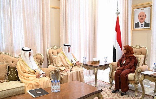 وزيرة الخارجية اليمنية: نثمن مواقف ودعم الكويت لليمن وشعبه