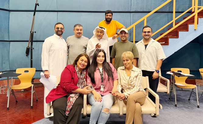 مسلسل فكرة وعبرة والعادات والتقاليد