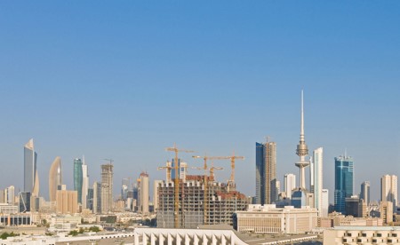 150 ديناراً رسم تحويل سمة الزيارة إلى إقامة عادية