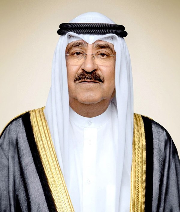 صاحب السمو عزى خادم الحرمين بوفاة والدة صاحب السمو الملكي الأمير حمود بن سعود بن عبدالعزيز