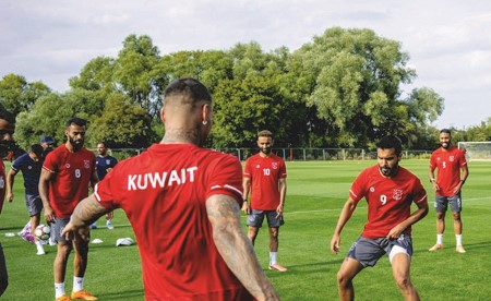 «الأبيض» يلتقي بورتسموث في لندن