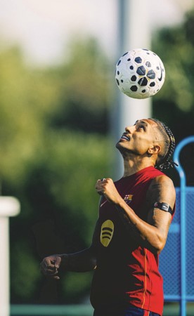 فليك يقرع الجرس.. برشلونة يحتاج لمهاجم جديد