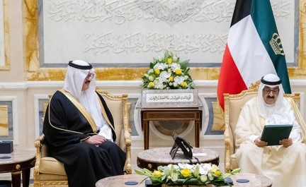 صاحب السمو يتسلّم دعوة من ولي العهد السعودي لحضور «منتدى مبادرة مستقبل الاستثمار» في الرياض أكتوبر المقبل