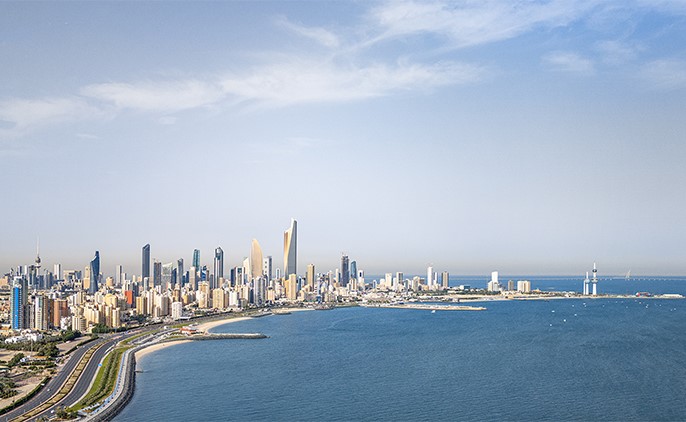 الأرصاد الجوية رياح حارة ورطوبة نسبية مع ضباب خفيف تنخفض معه الرؤية الأفقية