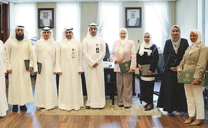 ديوان الخدمة يعتمد 70 مدربا وطنيا ضمن برنامج الحوكمة المؤسسية