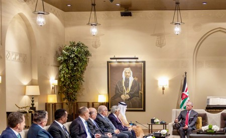 ملك الأردن يحذّر من استغلال الاضطرابات في المنطقة لفرض واقع جديد في القدس المحتلة