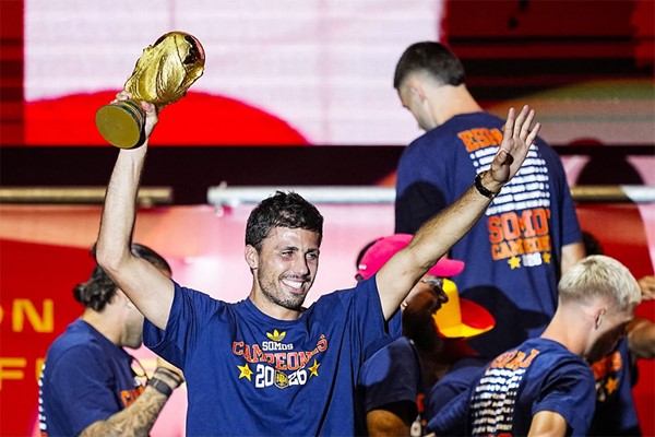 رودري يمنح موافقته للانتقال إلى برشلونة