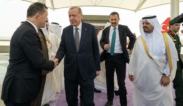 أردوغان يصل جدة في زيارة عمل