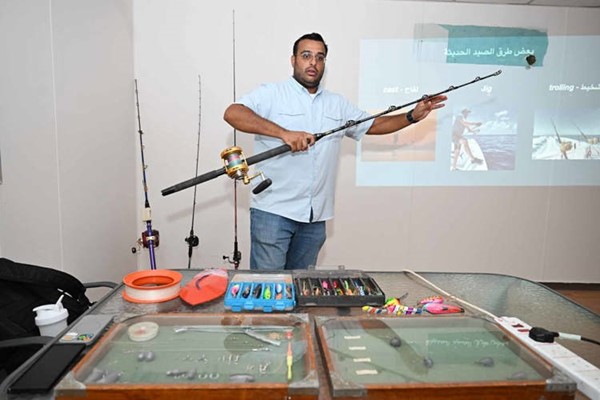 عبدالعزيز الفودري خلال ورشة العمل