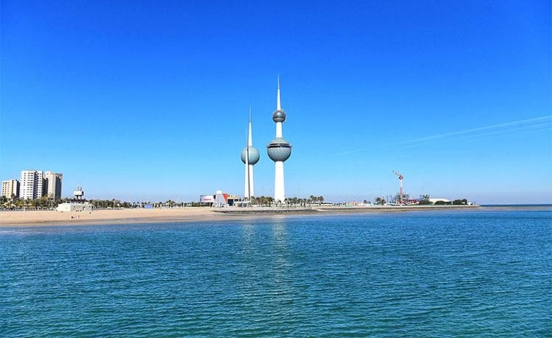 الأرصاد طقس حار ورطب على المناطق الساحلية والرياح متقلبة الاتجاه والعظمى 46