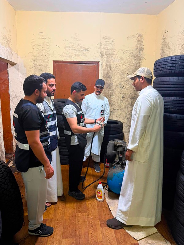 «التجارة»: ضبط مخزن في جليب الشيوخ لتخزين وتجديد الإطارات المستعملة