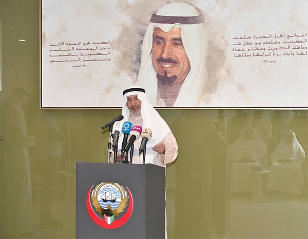 وزير الصحة يفتتح مركز جابر الأحمد لغسيل الكلى في «الأحمدي الصحية» بتبرع من ورثة الأمير الراحل