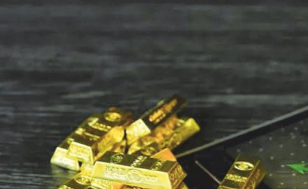 الذهب سجل أفضل أداء أسبوعي منذ يناير