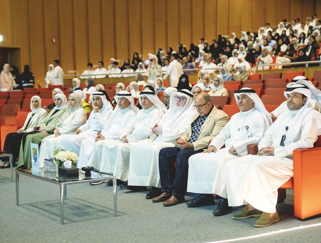 جانب من الحضور تدشين الملتقى الإرشادي السنوي للطلبة المستجدين